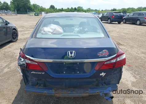 2016 Honda Accord Lx z USA, uszkodzony, nr VIN 1HGCR2F3XGA128428